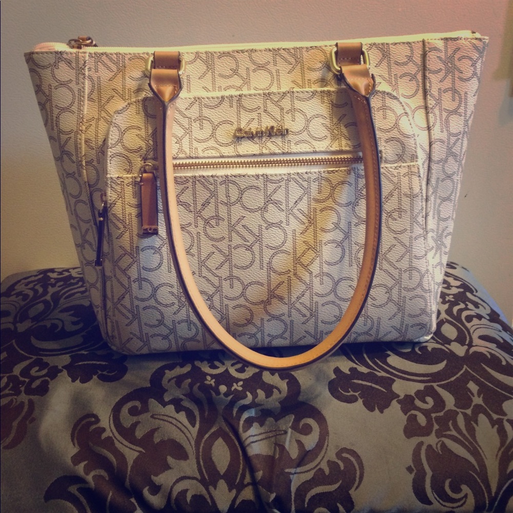 Calvin Klein signature tote 👜
